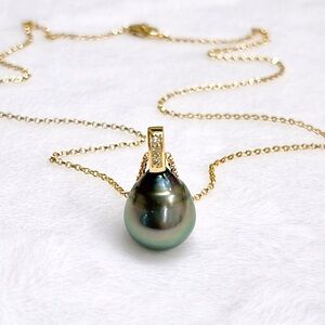 Tahitian Pearl Pendant Necklace